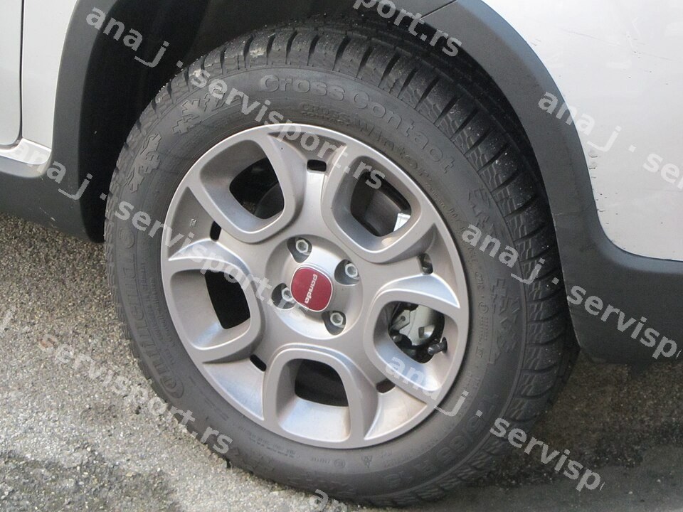 Prodajem Zimske gume 205/55 R16, set 4 kom - kao novo